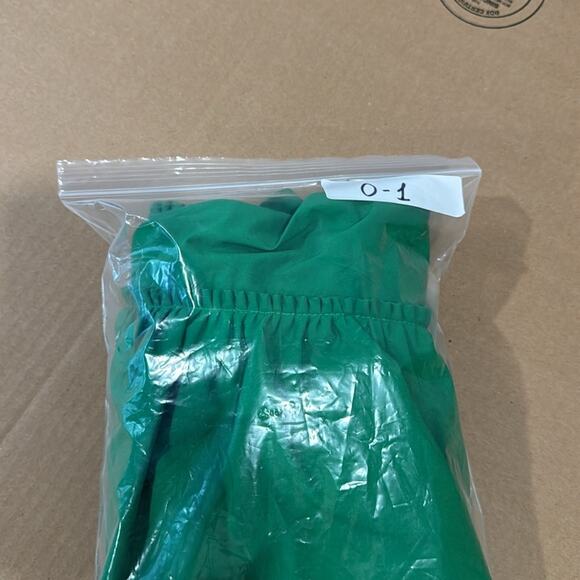 🍁 NWOT Zara Blogger Favorite Butterfly Style Top Blouse Eye Hook Closure Green - Picture 14 of 14